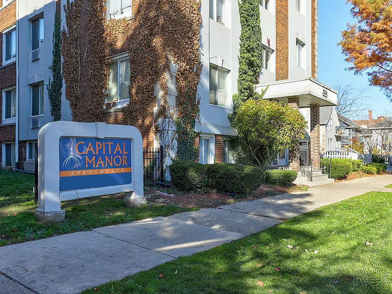 Capital Manor Apartments — Photo 10