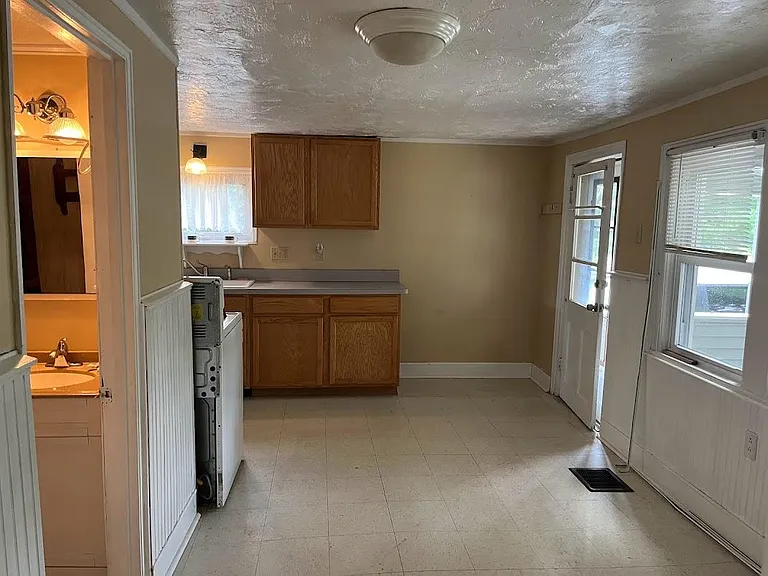 86 N Rocky River Dr — Photo 13