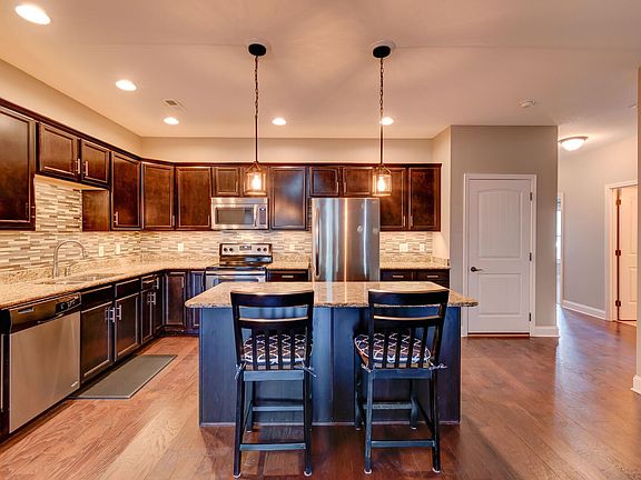 3rd image of 8453 Milano Way