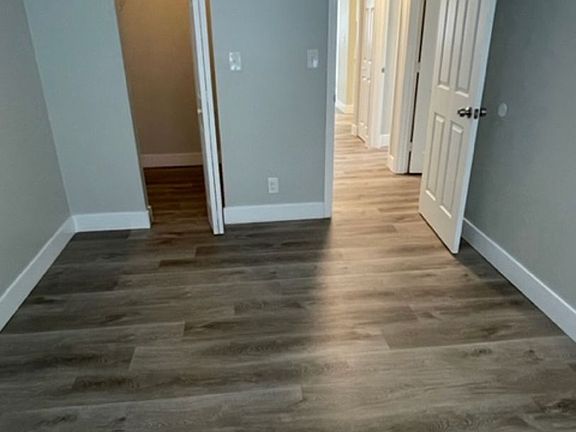 4th image of 830 E Tiffany Dr APT 4