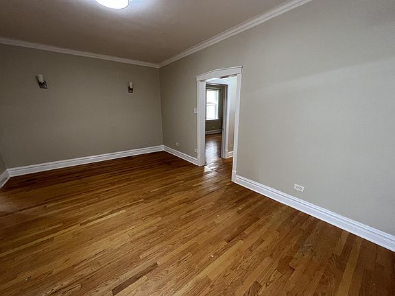4th image of 4127 N Central Park Ave Unit 1