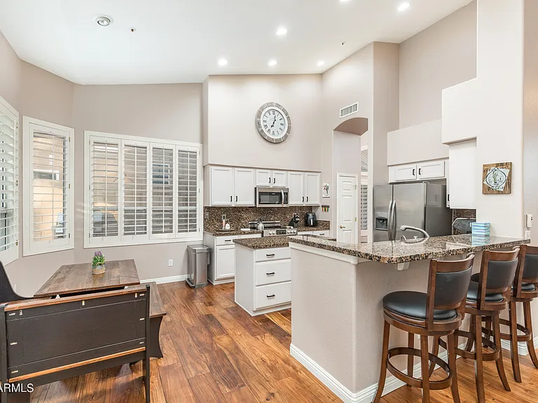 11160 E Greythorn Dr — Photo 10