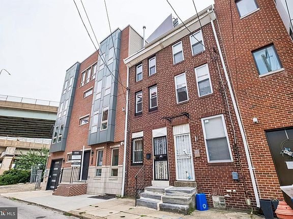 3rd image of 110 Pollard St