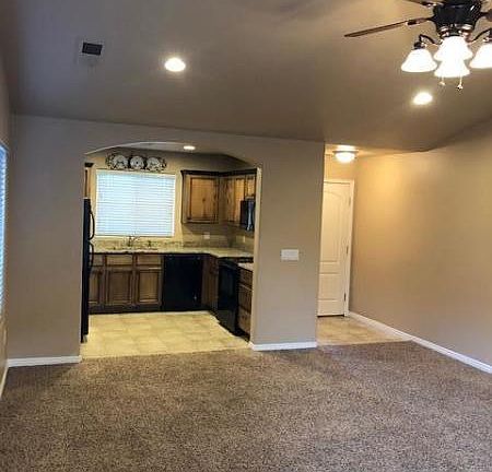 2nd image of 2615 E Hilltop Ledge Dr