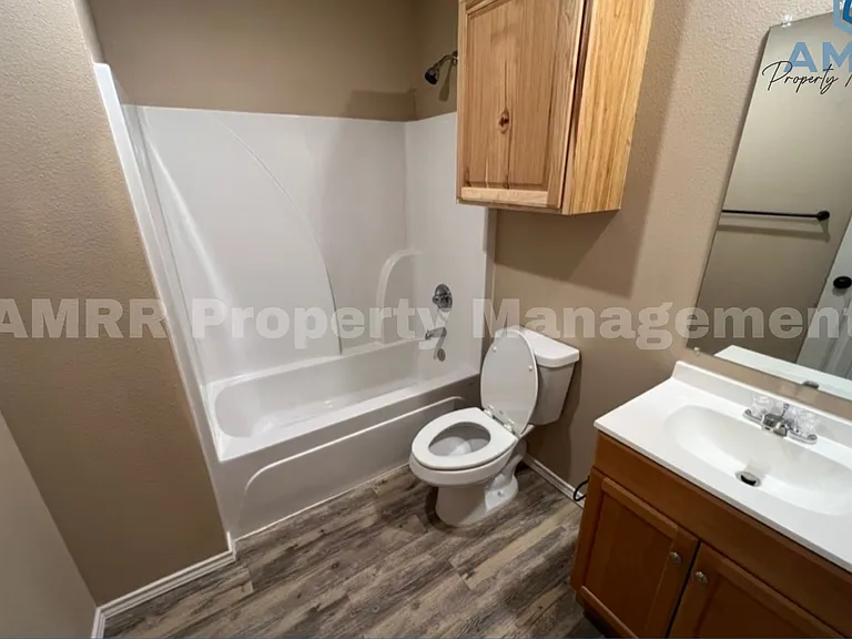 2509 N Ave N — Photo 9