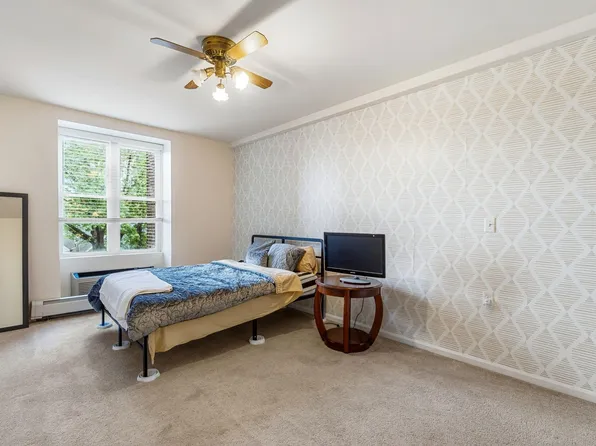 50 Glenwood Avenue image 26 of 30