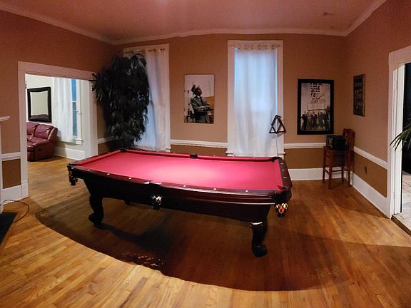 4th image of 343 Savannah Ave #A