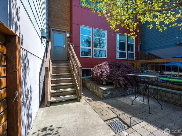 1230 N Northgate Way, Seattle, WA 98133