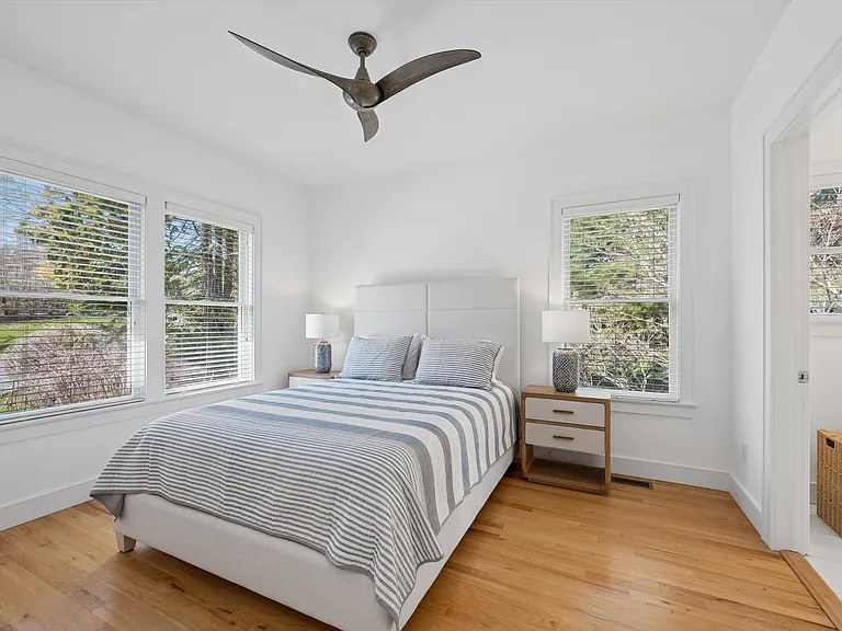 10 Peconic View Ct — Photo 15