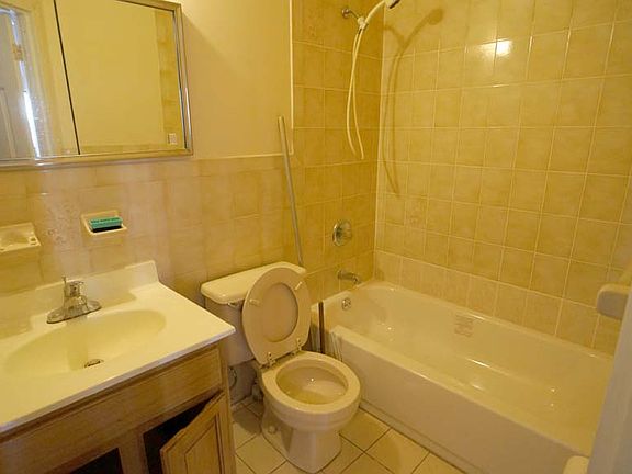 5th image of 4123 76th St APT 2B