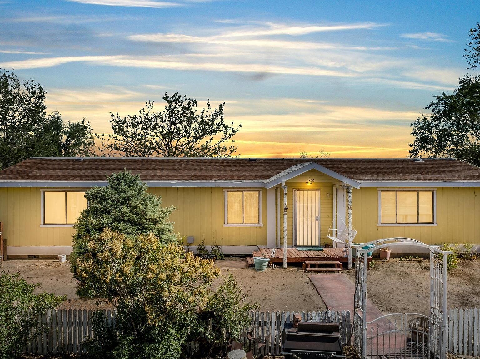 1850 E 10th St, Silver Springs, NV 89429 Zillow