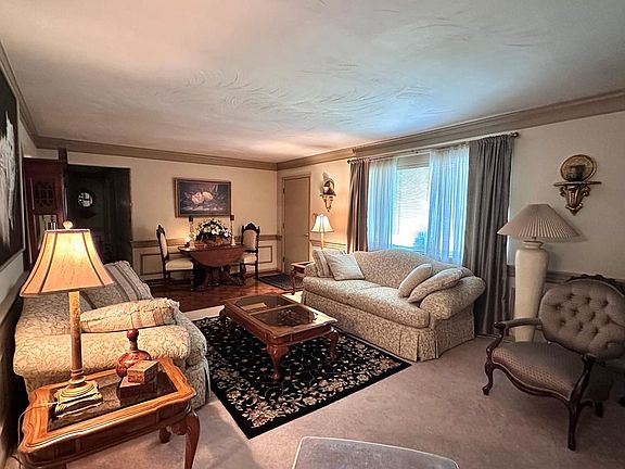 4th image of 108 McTaggart Dr