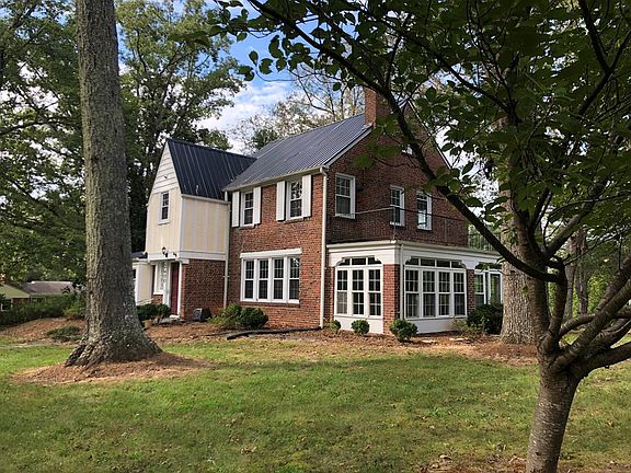 2nd image of 2400 Westover Dr