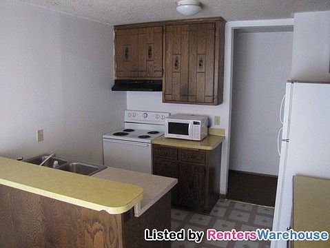 5th image of 8450 Sumter Cir N