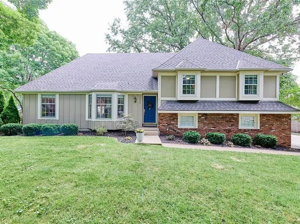 10509 Belinder Rd, Leawood, KS 66206