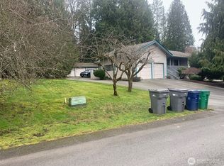 7503 152nd Avenue NE, Redmond, WA
