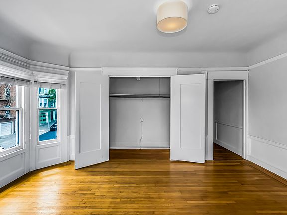 4th image of 925 Pierce St APT 5