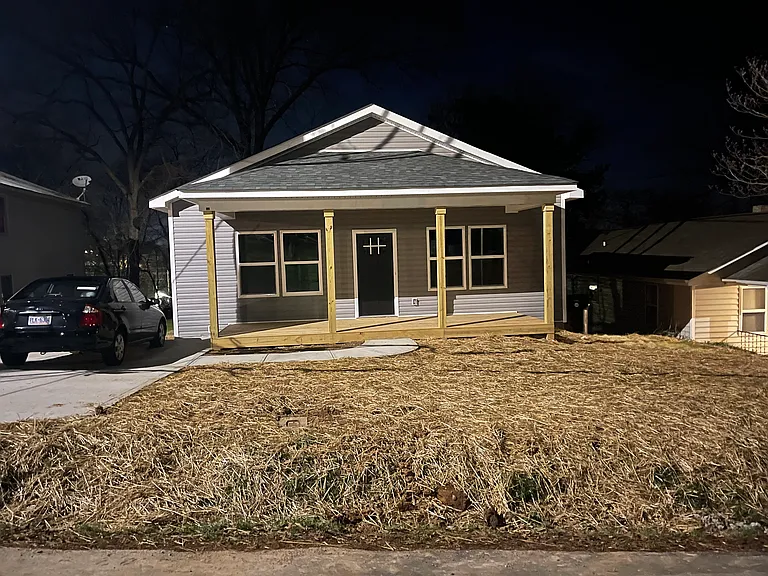 51 Hawthorne St SW — Photo 6