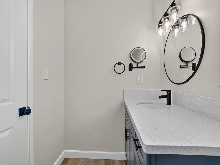 407 Riker St — Photo 18