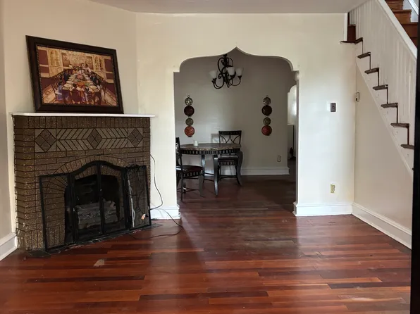 5215 E Tabor Rd, Philadelphia, PA 19124