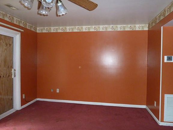 5th image of 220 Bailiff Ct Unit D