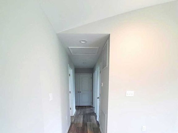4th image of 616 Jensen Way E