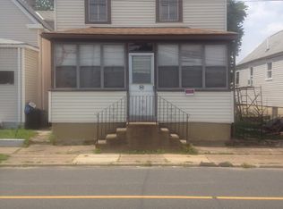 142 S Governor Printz Blvd, Lester, PA