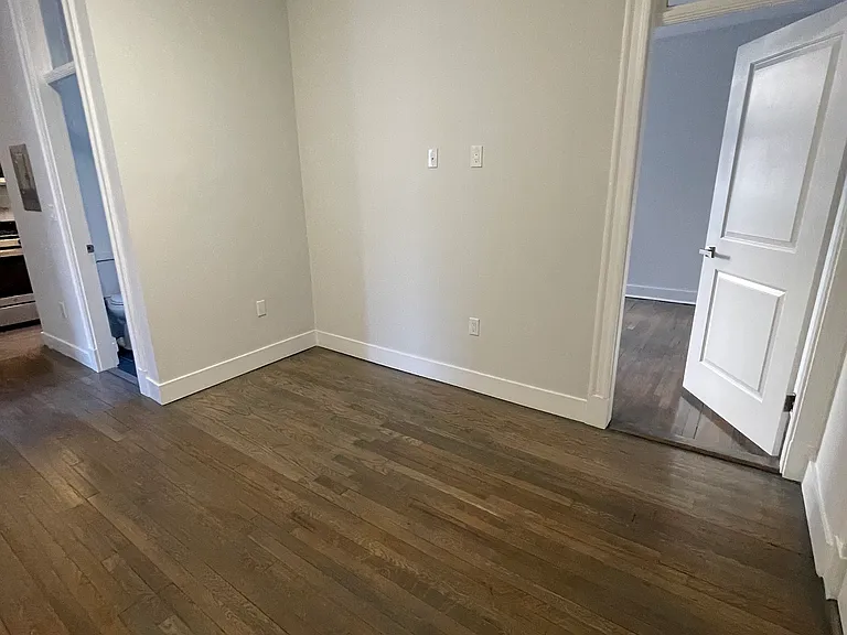 80 Park Dr #18 — Photo 5