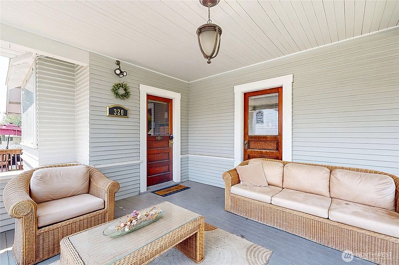 2nd image of 320 Juniper Street