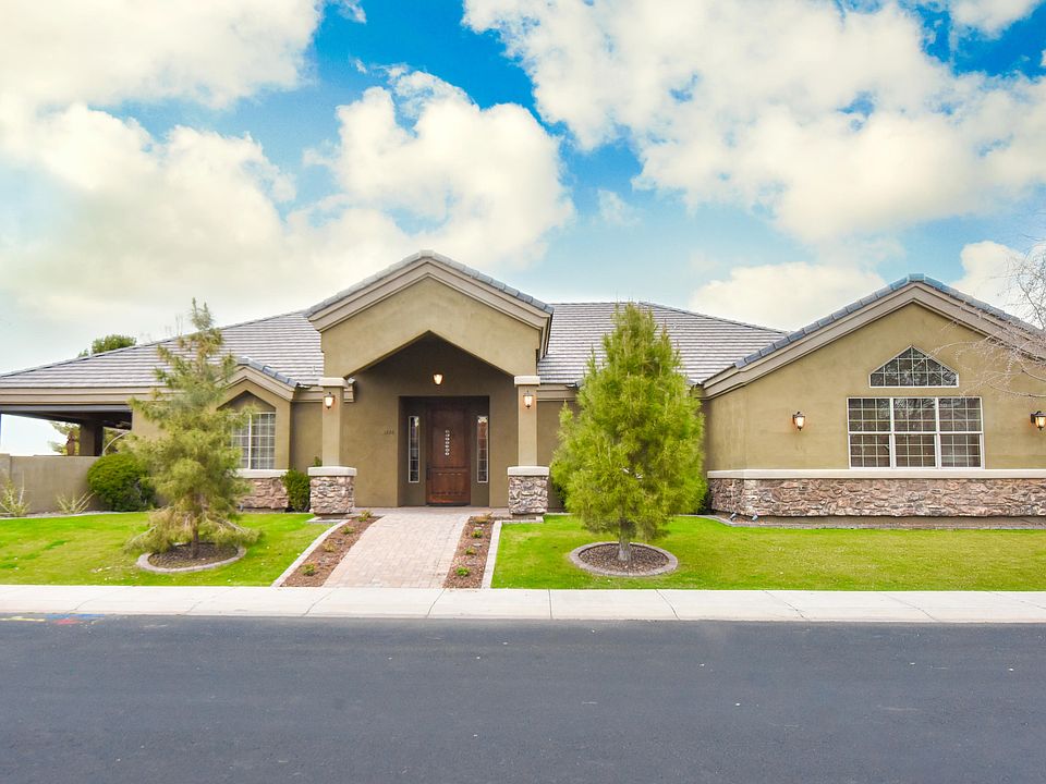 1st image of 1226 S Larkspur Ct