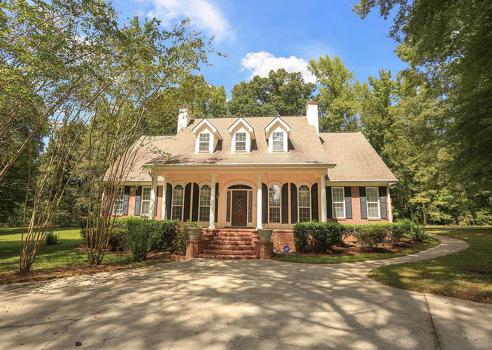 1st image of 421 Creekside Dr