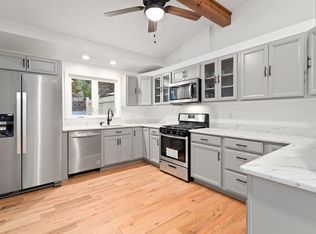 31 John St, Chelsea, MA 02150
