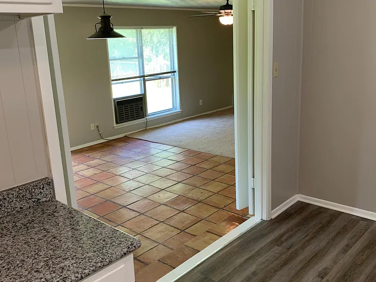 1825 Westchester St — Photo 14
