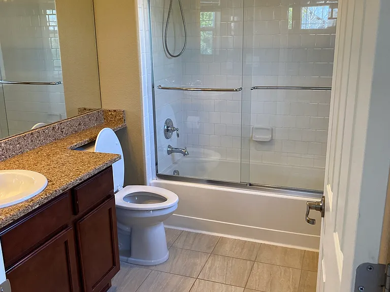 404 Casper Dr — Photo 8