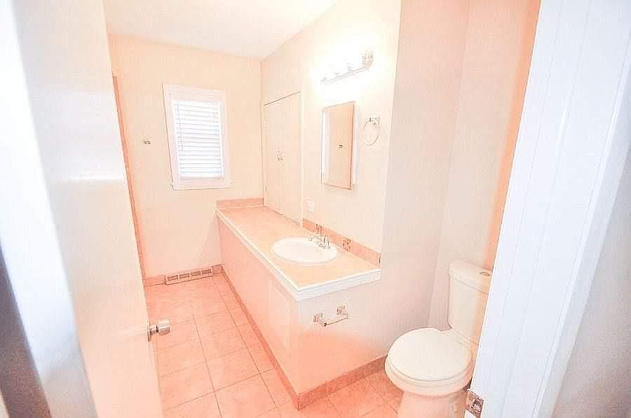 1st image of 10910 Kostner Ave