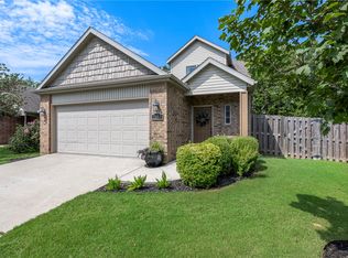 2663 N Valencia Ave, Fayetteville, AR 72703