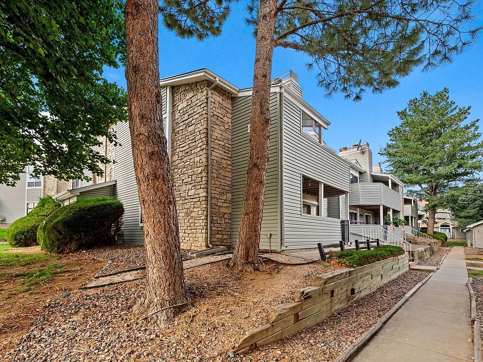 923 S Zeno Way #107