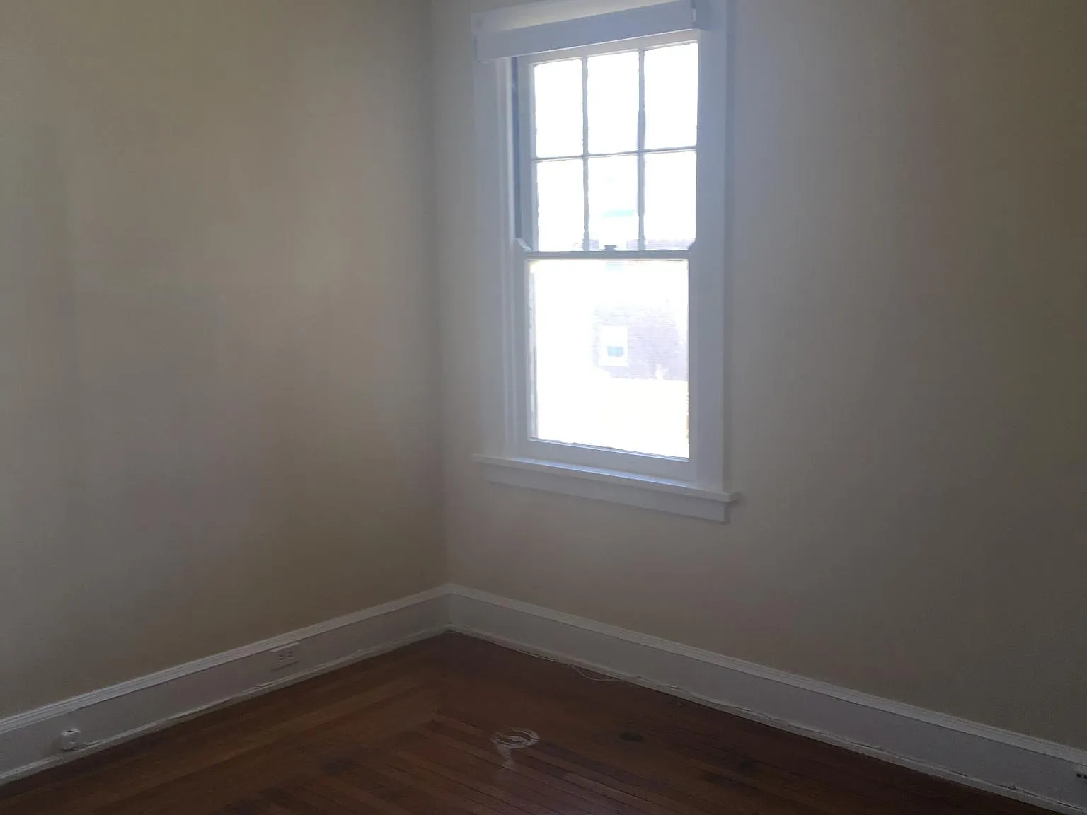 1348 Duncan Ave — Photo 3