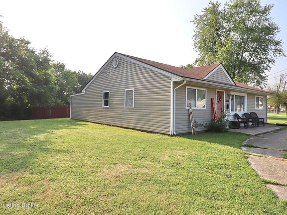 3rd image of 7115 Betsy Ross Dr