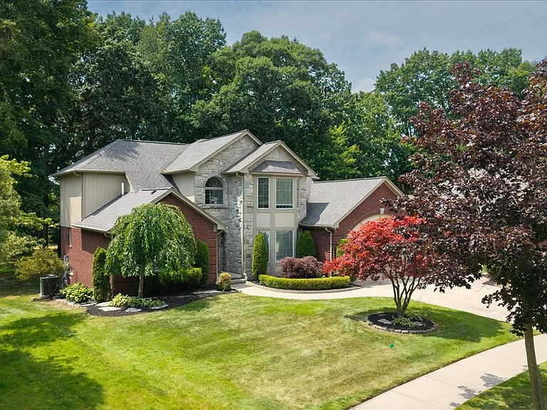 38291 River Park Dr — Photo 42