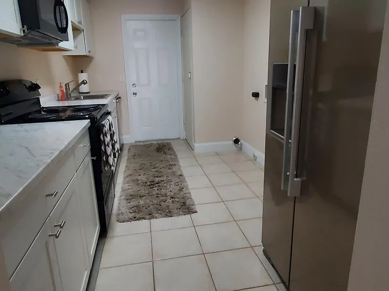 605 Northlake Blvd #7 — Photo 11