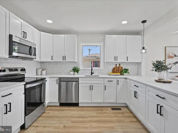 936 Genine Ct, Glen Burnie, MD 21060