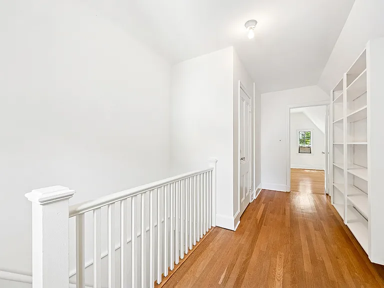 10 River Rd — Photo 18