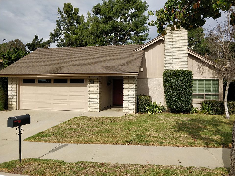 1st image of 91 W Green Vale Dr