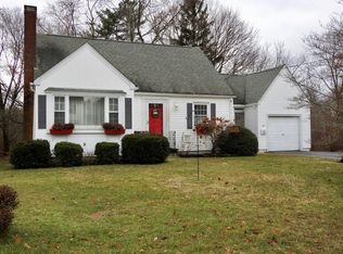 143 Kiwanee Rd, Warwick, RI 02888