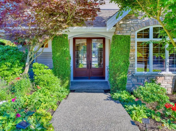 2895 NE Daphne Street, Issaquah, WA 98029