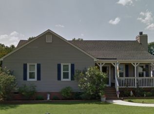 9506 Ladue Rd, North Chesterfield, VA 23237