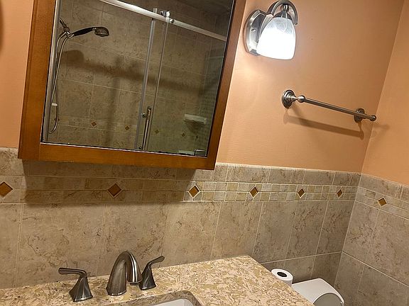 5th image of 3890 Clove Ct