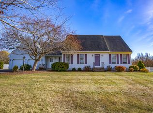 67 Kildeer Ln, Suffield, CT 06078