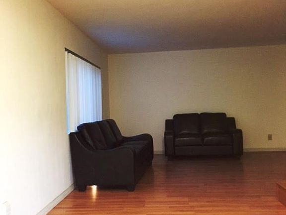2nd image of 3689 Harriman Ave